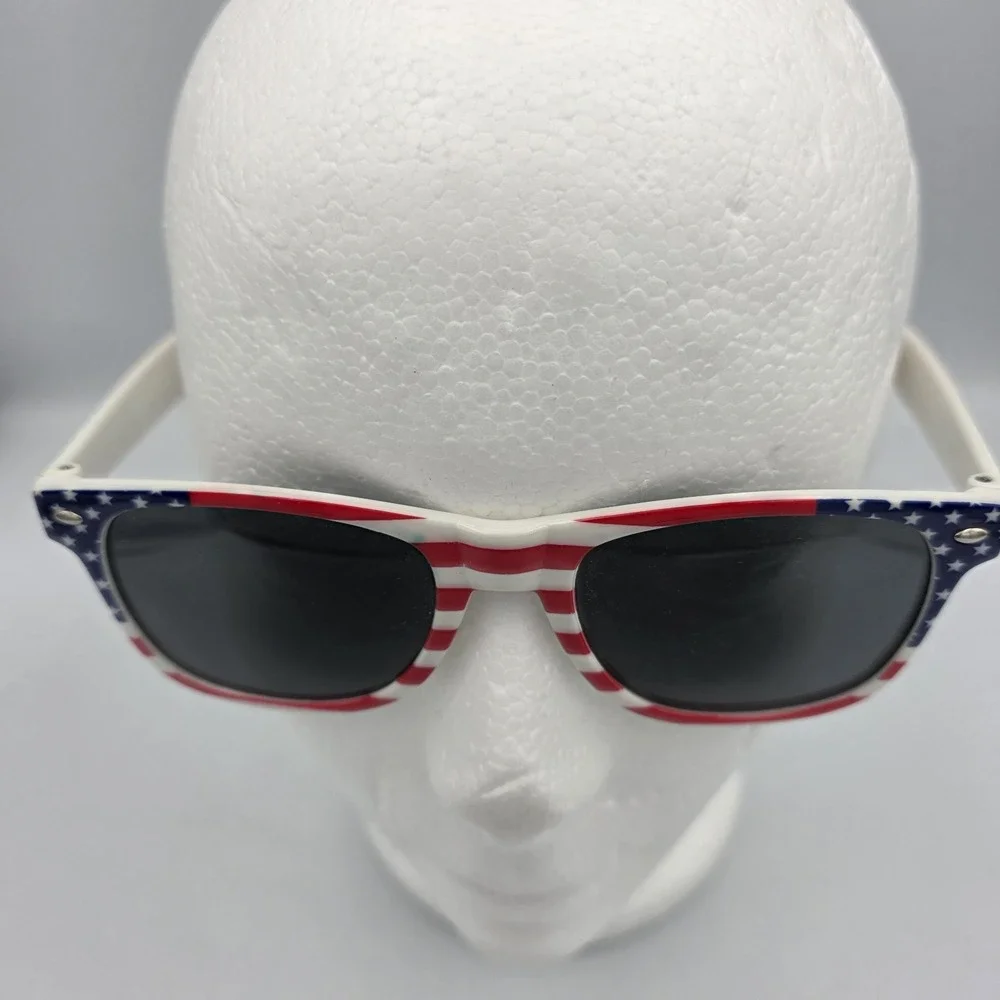 American Flag Sunglasses Patriotic Star USA Flag White Frame Plastic Black Tint